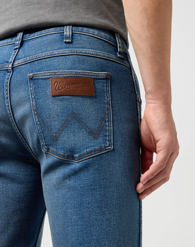 WRANGLER - SPODNIE JEANSOWE GREENSBORO
