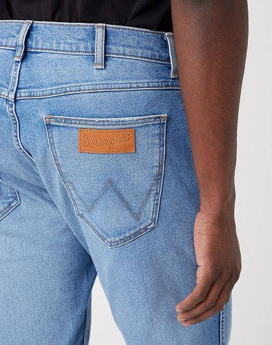 WRANGLER - SPODNIE JEANSOWE GREENSBORO