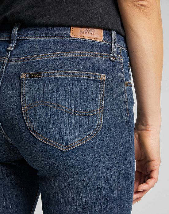 LEE - JEANSY SCARLETT