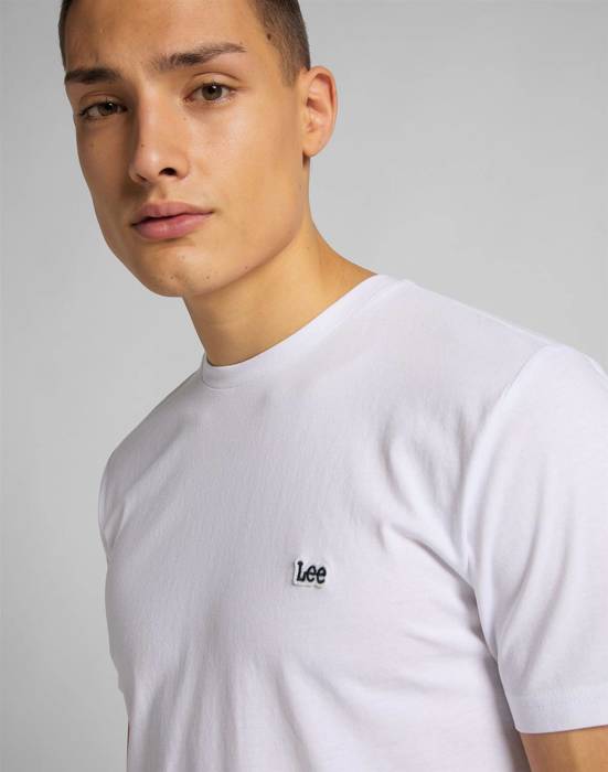 Koszulka męska Lee PATCH LOGO TEE L60UFQ12 w kolorze white