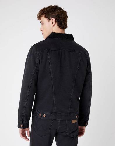 Męska kurtka jeansowa Wrangler Sherpa W4MSB5236 w kolorze Black Washed